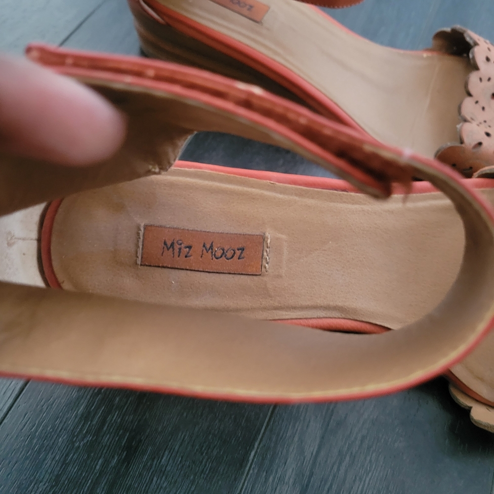 MIZ MOOZ ' The Mave ' Open-toe Perforated Leather Sandals US Size 10 - Picture 2 of 7